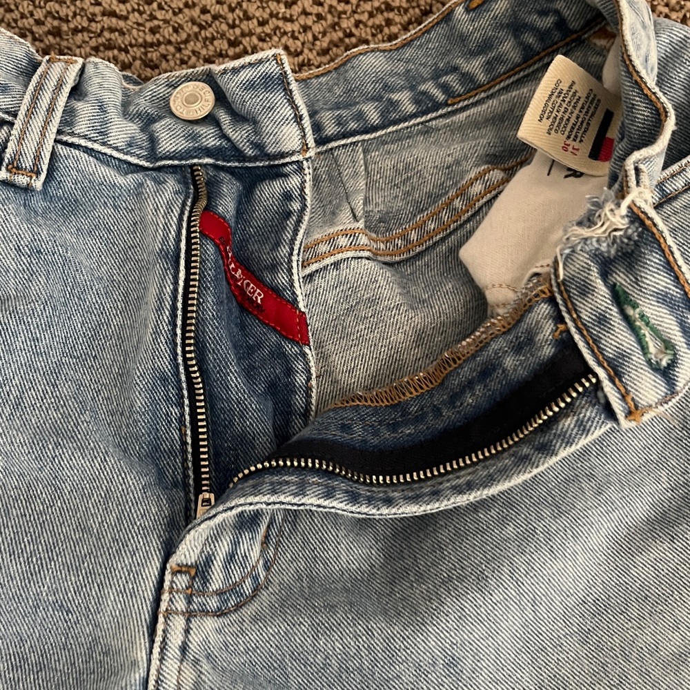 Vintage Tommy Hilfiger shorts - Picture 4 of 5
